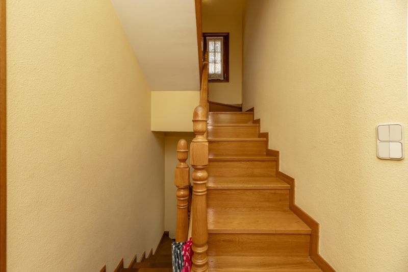Wood Stairs Replacement in Conroe, TX